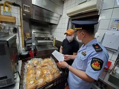 警惕食品安全紅線 漢堡王更換標簽銷售過期食品事件警示酒類經營